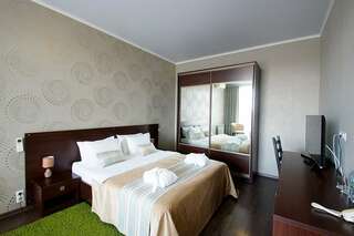 Гостиница Green Park Калуга Двухкомнатный люкс-8